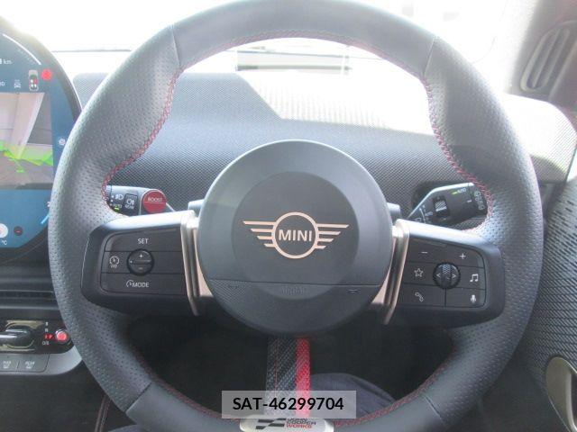 Bmw MINI 2025-04 7902958-24