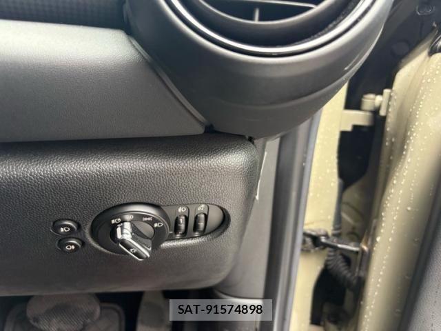 Bmw MINI 2018-06 7979994-16
