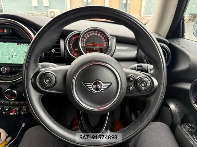 Bmw MINI 2018-06 7979994-17