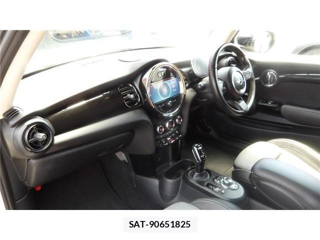 Bmw MINI 2021-07 8074590-9