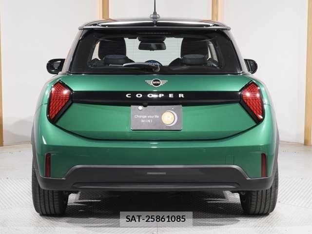 Bmw MINI 2025-03 8074589-8