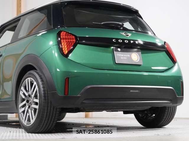 Bmw MINI 2025-03 8074589-25