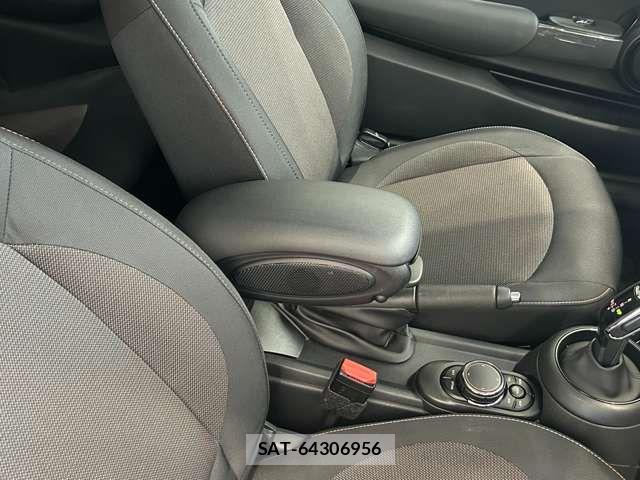 Bmw MINI 2020-09 8131230-16