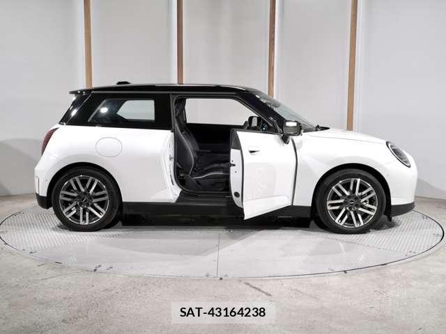 Bmw MINI 2024-06 8131228-21