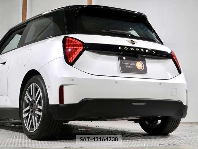 Bmw MINI 2024-06 8131228-23