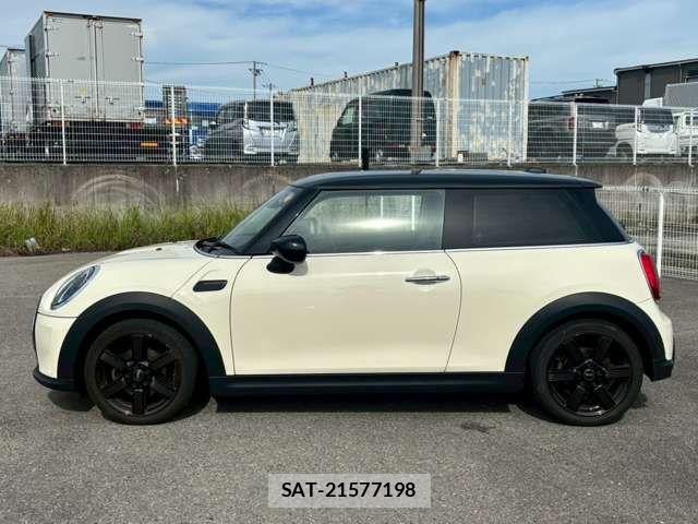 Bmw MINI 2022-05 8146168-3