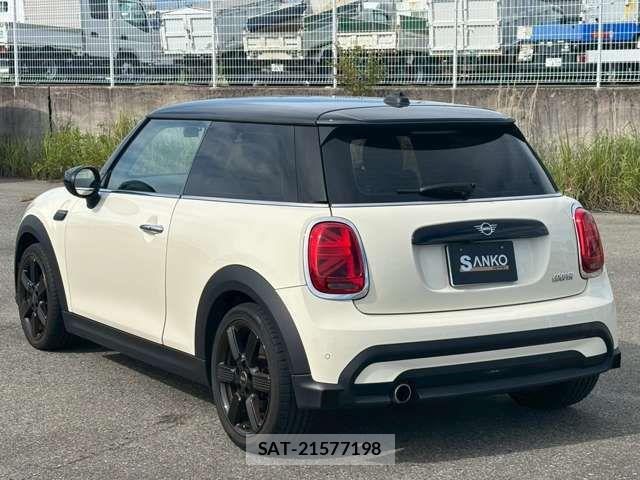 Bmw MINI 2022-05 8146168-4