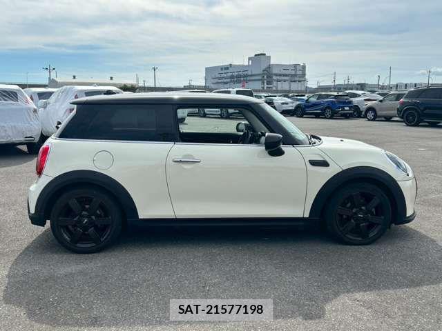 Bmw MINI 2022-05 8146168-6