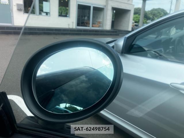 Bmw MINI 2021-12 8158813-14