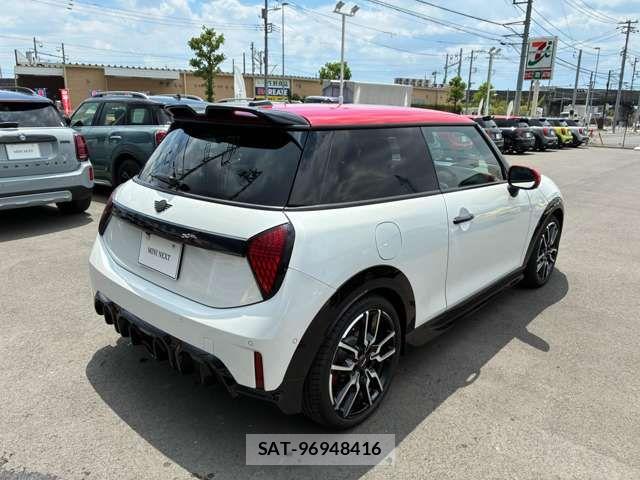 Bmw MINI 2025-07 8208714-4