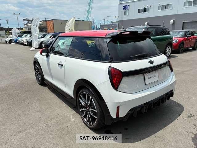 Bmw MINI 2025-07 8208714-6