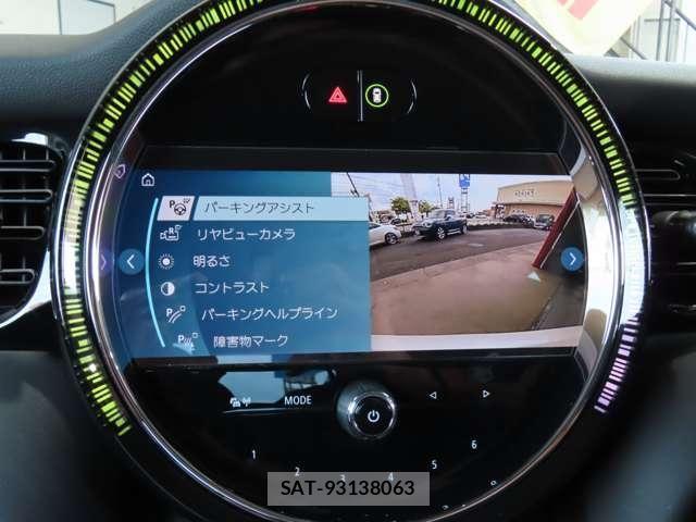 Bmw MINI 2024-04 8208723-13