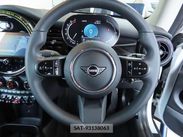 Bmw MINI 2024-04 8208723-17