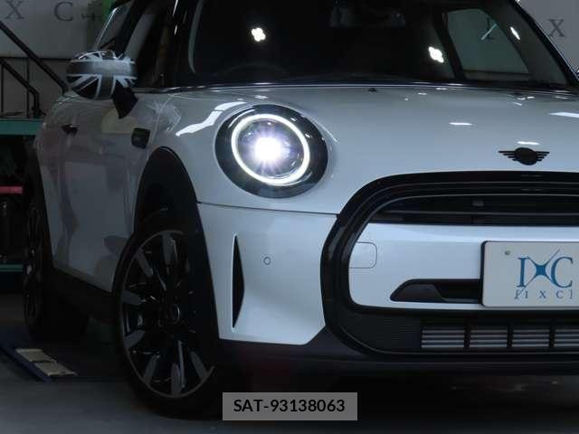 Bmw MINI 2024-04 8208723-1