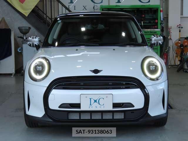 Bmw MINI 2024-04 8208723-22