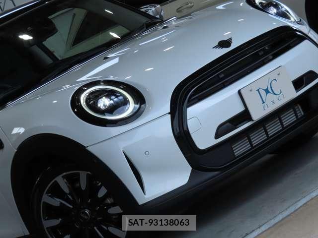 Bmw MINI 2024-04 8208723-26