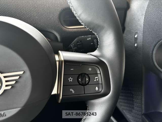 Bmw MINI 2024-09 8208721-9