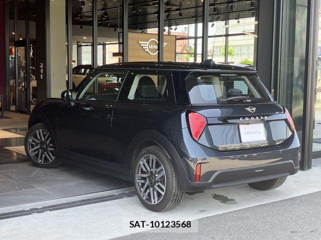 Bmw MINI 2025-10 8208716-4