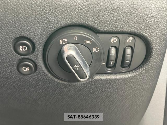 Bmw MINI 2020-05 8336774-17