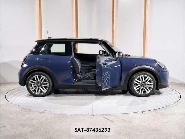 Bmw MINI 2025-10 8354945-21