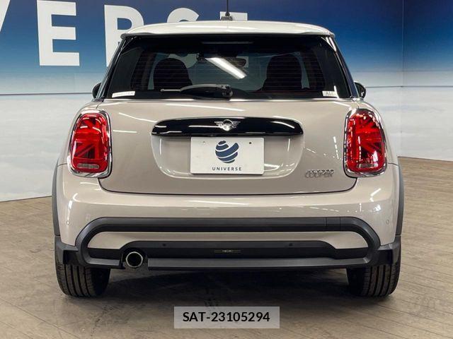 Bmw MINI 2021-08 8354948-15
