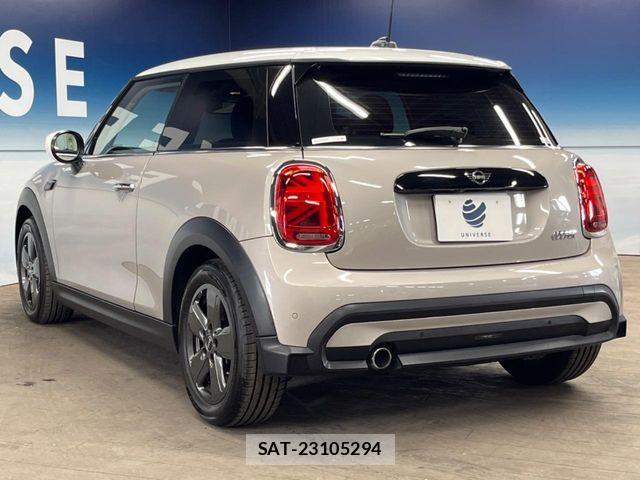 Bmw MINI 2021-08 8354948-17