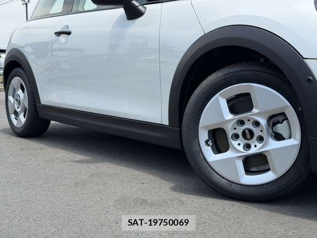 Bmw MINI 2025-10 8354944-9