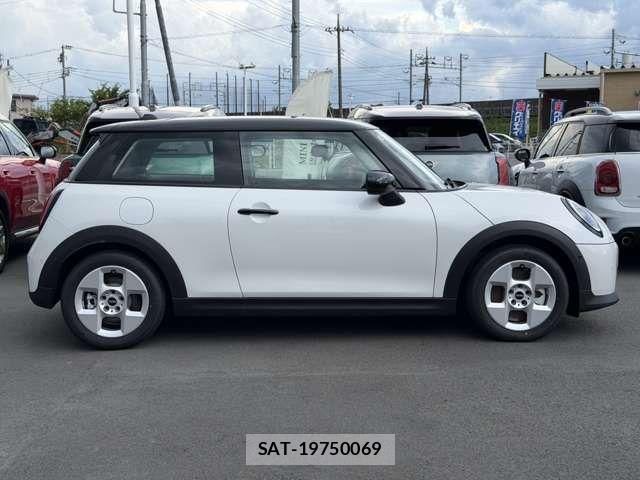 Bmw MINI 2025-10 8354944-2
