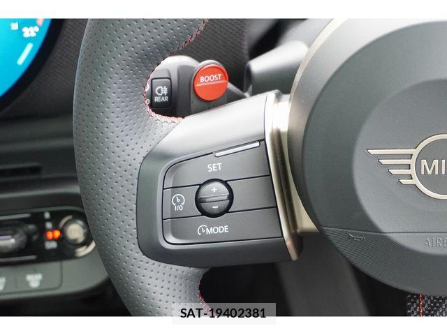 Bmw MINI 2025-05 8413590-25