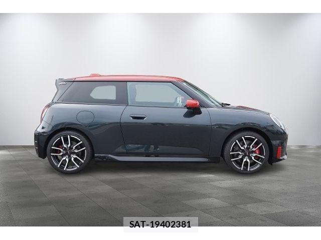 Bmw MINI 2025-05 8413590-5