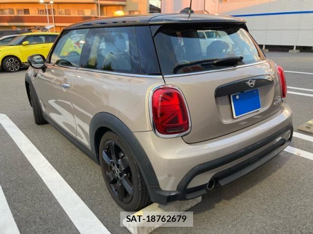 Bmw MINI 2023-01 8413598-9