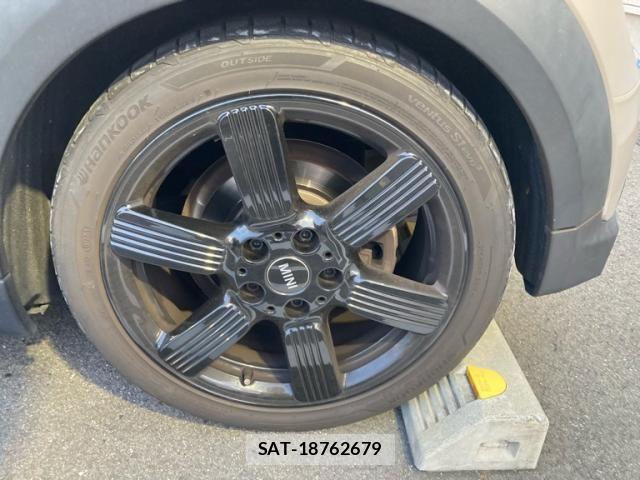 Bmw MINI 2023-01 8413598-5