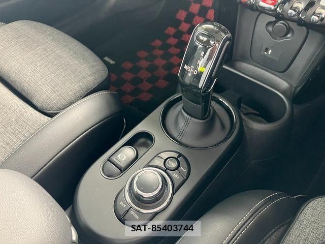 Bmw MINI 2021-07 8413593-15