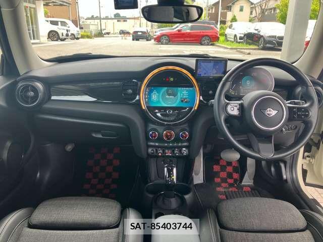 Bmw MINI 2021-07 8413593-1