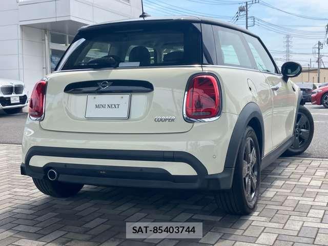 Bmw MINI 2021-07 8413593-2