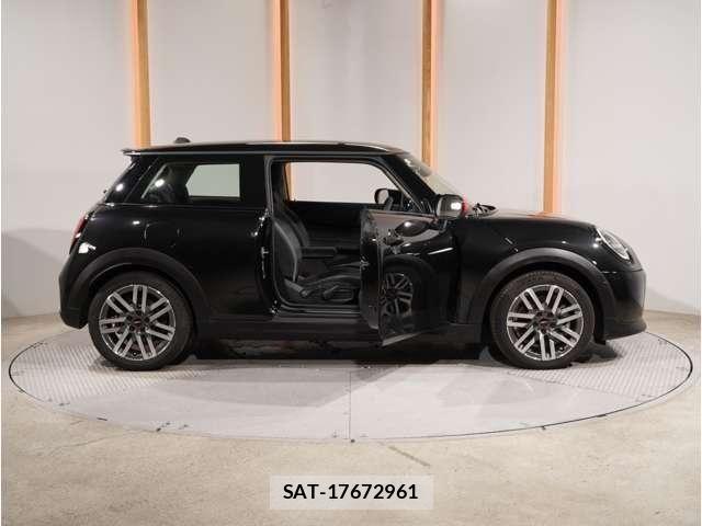 Bmw MINI 2025-12 8457898-23