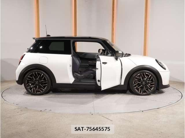 Bmw MINI 2024-09 8457897-24