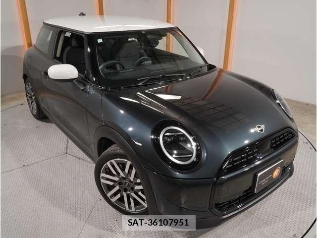Bmw MINI 2024-12 8457899-18