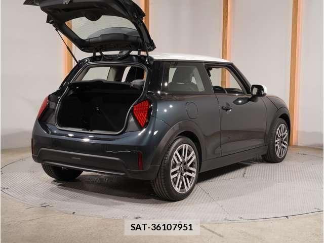 Bmw MINI 2024-12 8457899-28