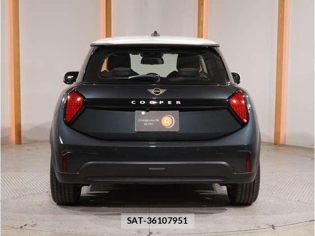 Bmw MINI 2024-12 8457899-8