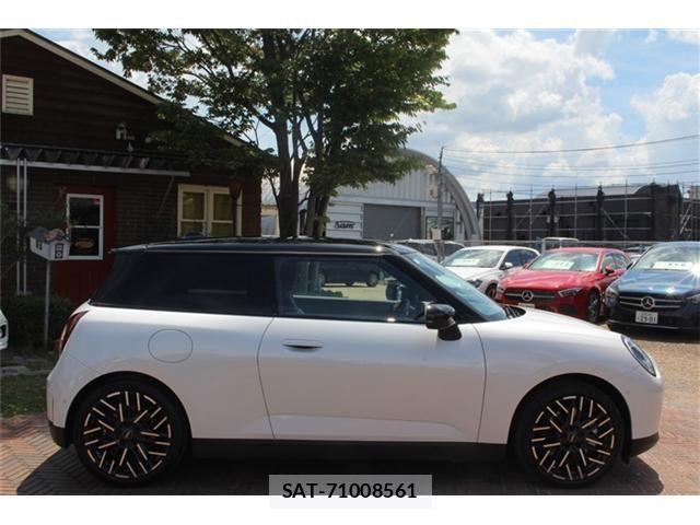 Bmw MINI 2024-07 8525758-1