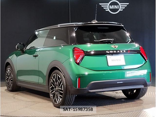 Bmw MINI 2024-07 8660239-6