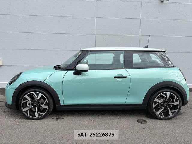 Bmw MINI 2025-09 8666503-2