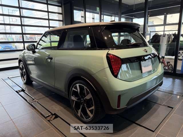 Bmw MINI 2024-07 8666506-3