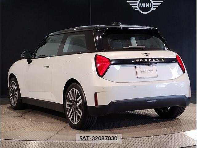 Bmw MINI 2025-07 8666510-2