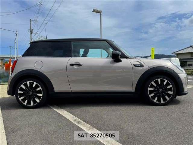 Bmw MINI 2024-05 8830326-11