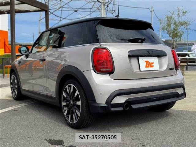 Bmw MINI 2024-05 8830326-12