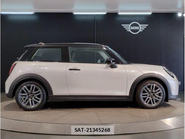 Bmw MINI 2024-10 8830323-7
