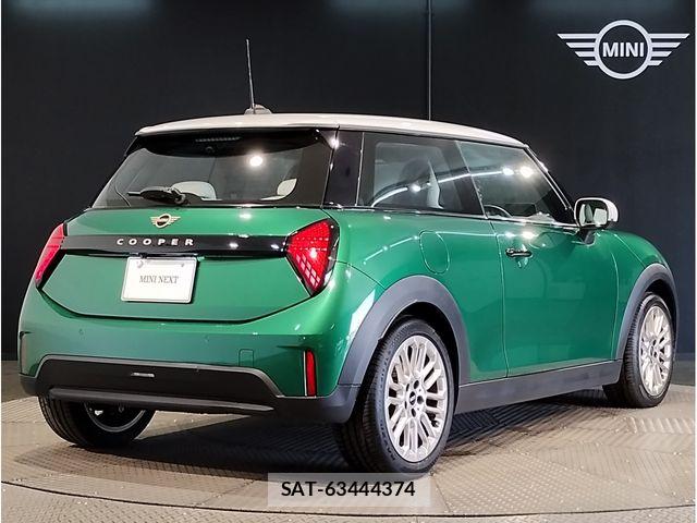 Bmw MINI 2024-10 8830322-2