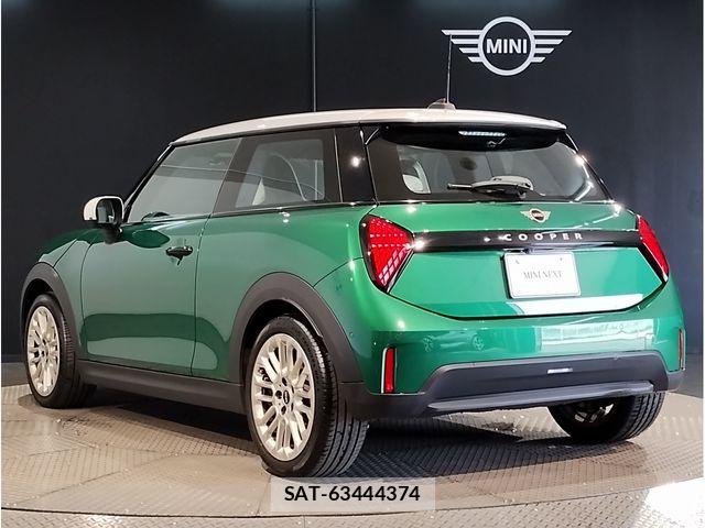 Bmw MINI 2024-10 8830322-6